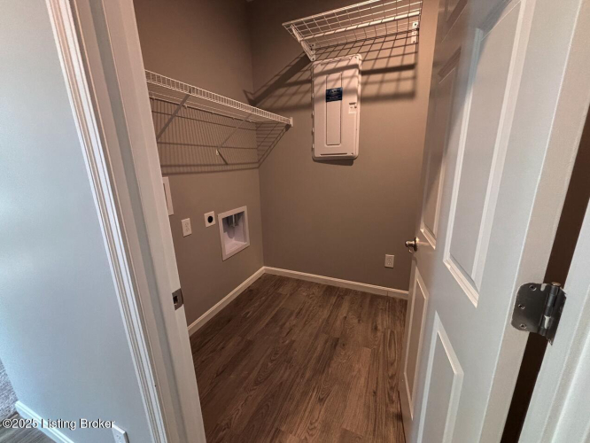 Listing Image 17