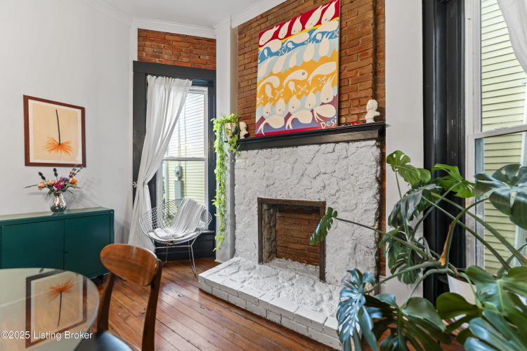 Listing Image 20