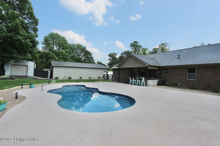 Listing Image 57