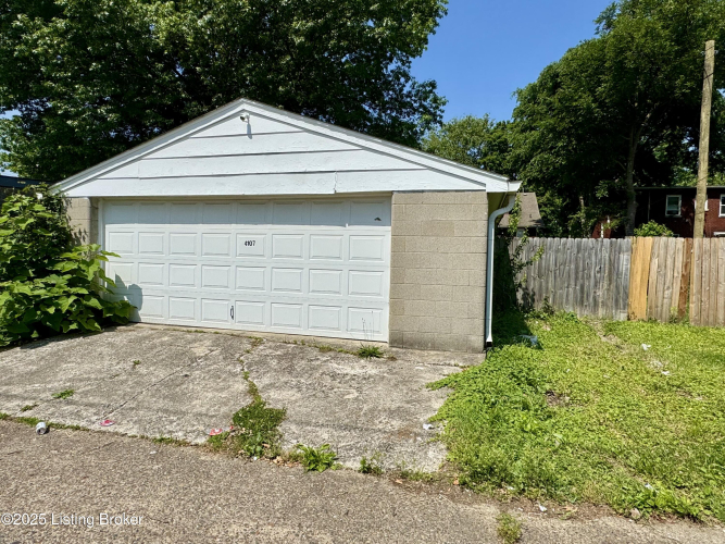 Listing Image 23