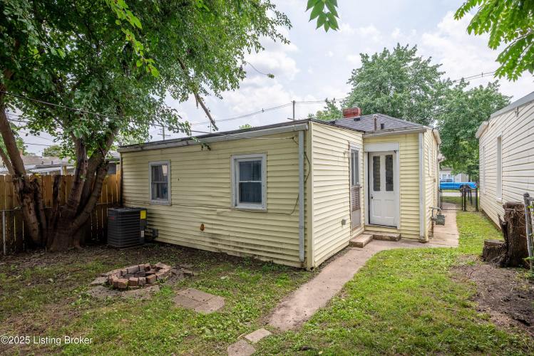 Listing Image 24