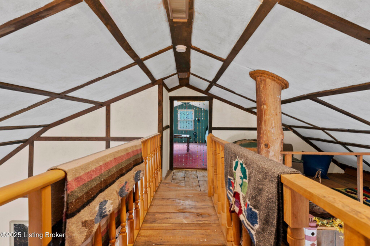 Listing Image 29