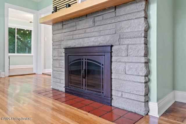 Listing Image 6