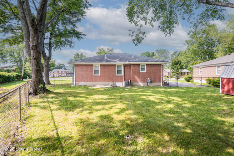 Listing Image 24
