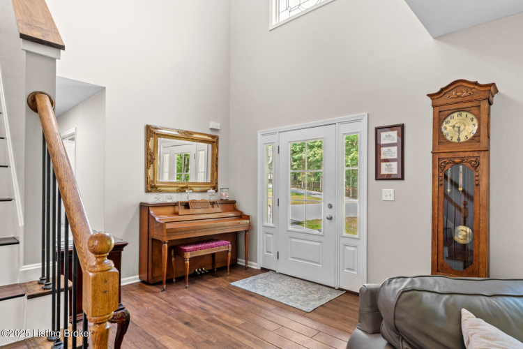 Listing Image 7
