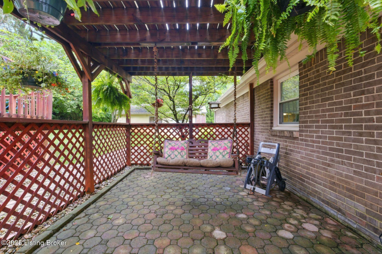 Listing Image 37