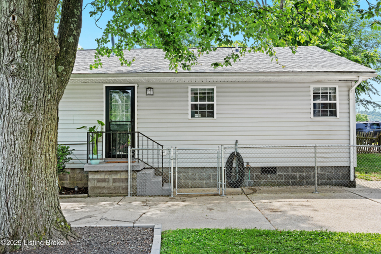 Listing Image 37