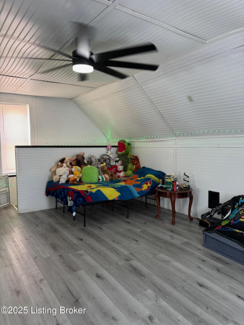 Listing Image 27