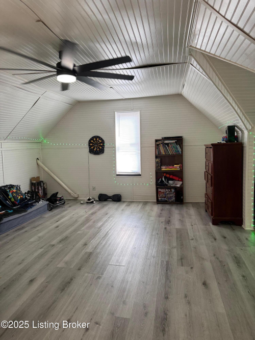 Listing Image 28