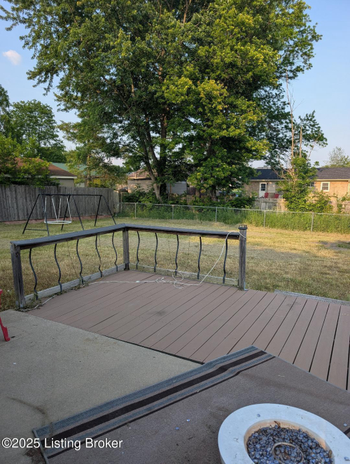 Listing Image 8