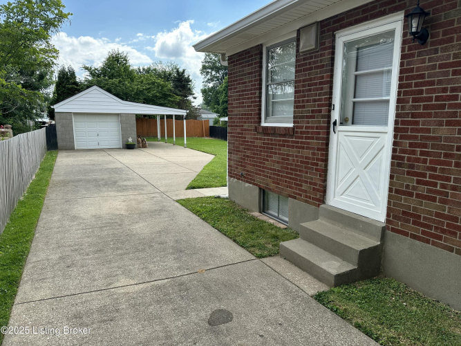 Listing Image 49