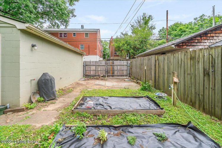 Listing Image 45