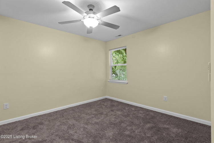 Listing Image 24