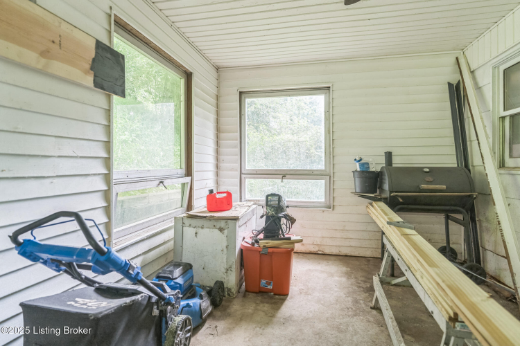 Listing Image 24