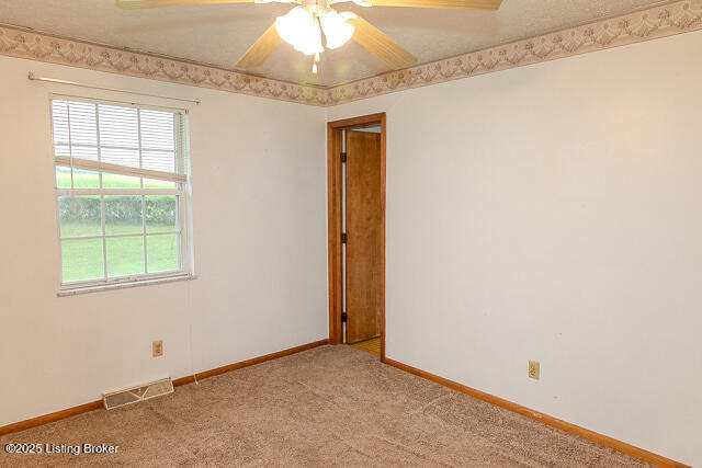 Listing Image 28