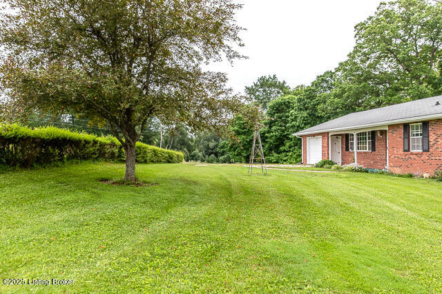 Listing Image 44
