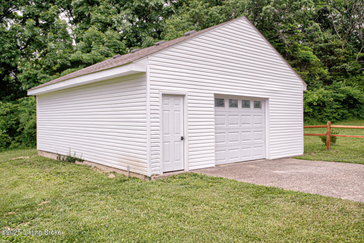 Listing Image 56