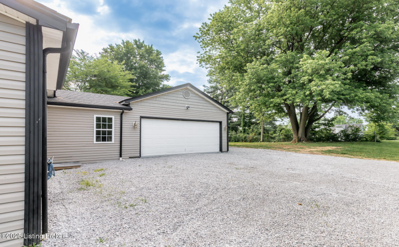 Listing Image 93