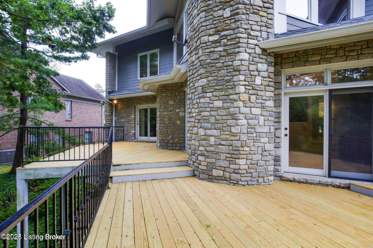 Listing Image 105