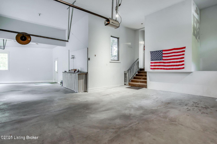 Listing Image 62