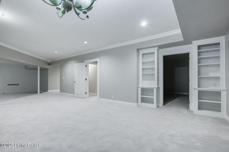 Listing Image 89