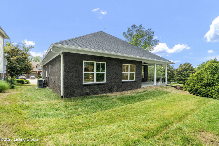 Listing Image 58