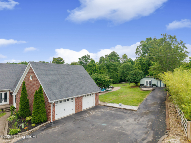 Listing Image 43
