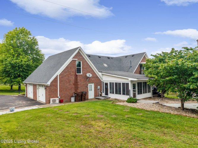 Listing Image 44