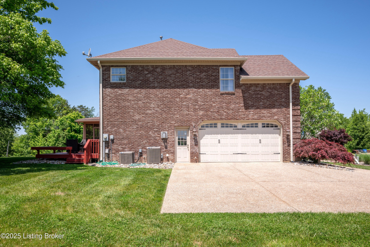 Listing Image 42