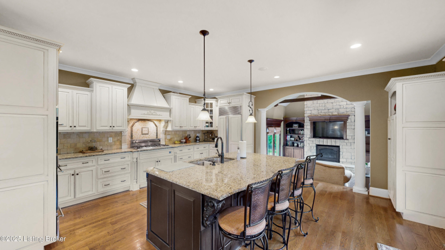 Listing Image 13