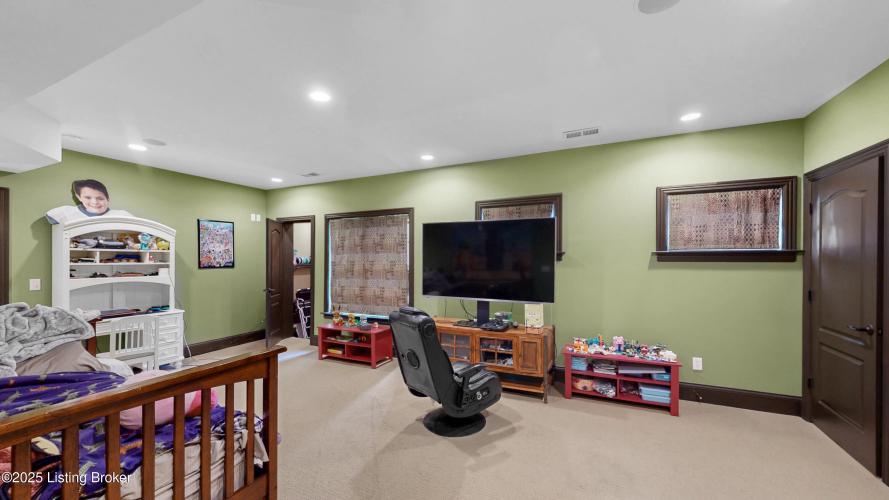Listing Image 57