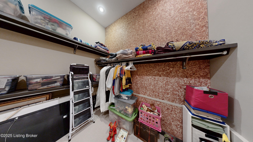 Listing Image 59