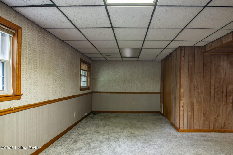 Listing Image 36