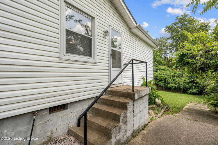 Listing Image 26