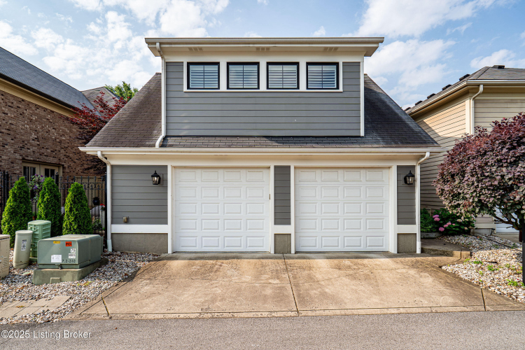 Listing Image 79