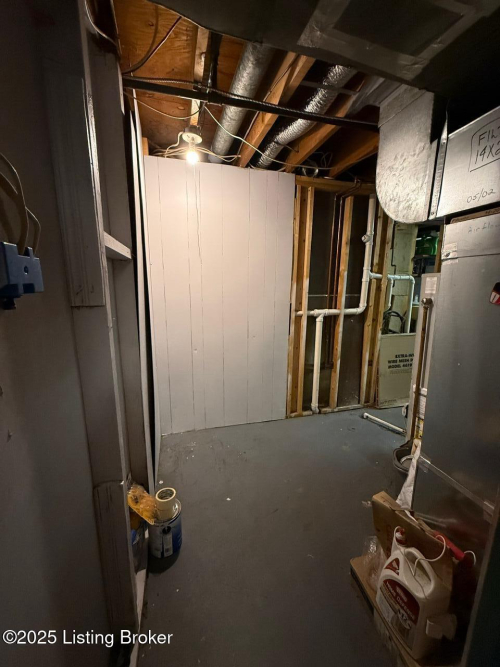 Listing Image 21