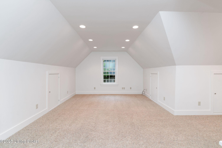Listing Image 80