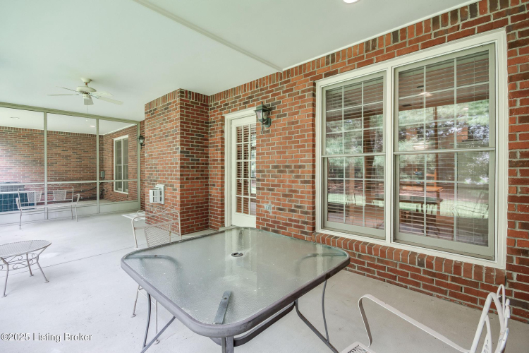 Listing Image 83