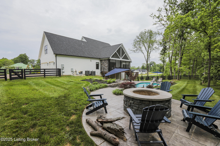 Listing Image 16