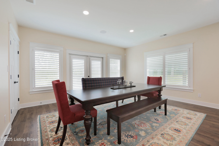 Listing Image 84