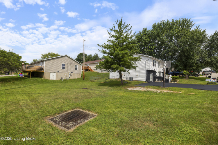 Listing Image 40