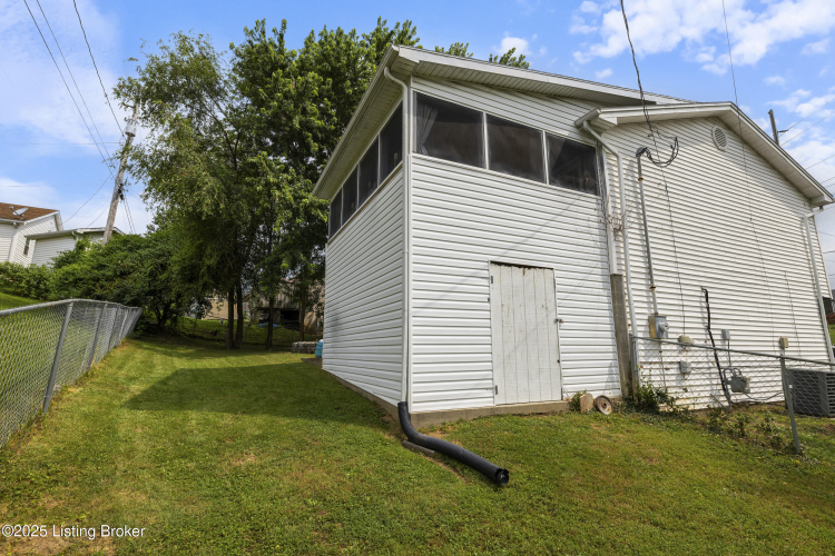 Listing Image 41
