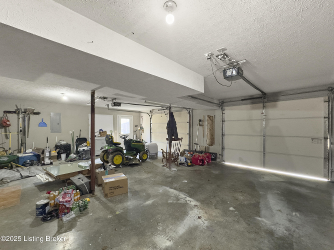 Listing Image 45