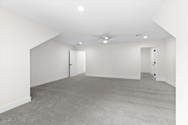 Listing Image 24