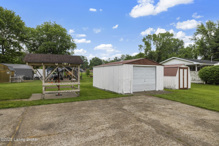 Listing Image 26