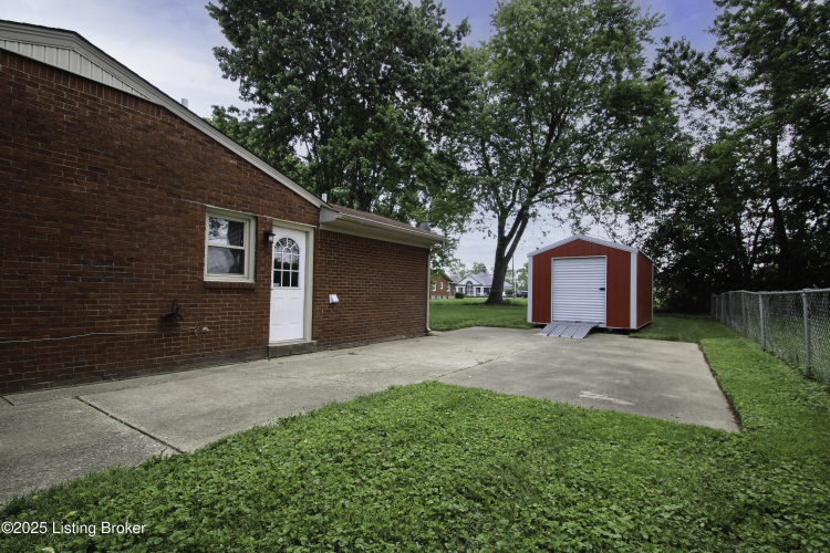 Listing Image 32
