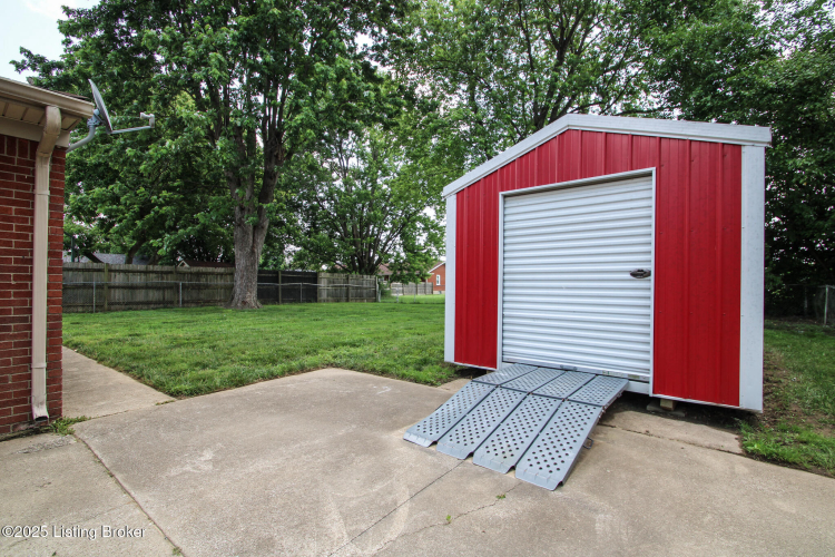 Listing Image 33