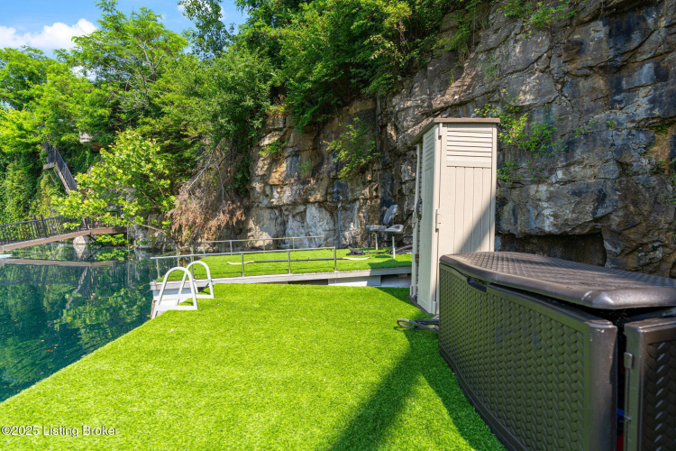 Listing Image 102