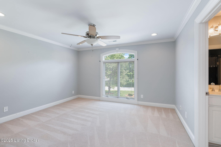 Listing Image 59