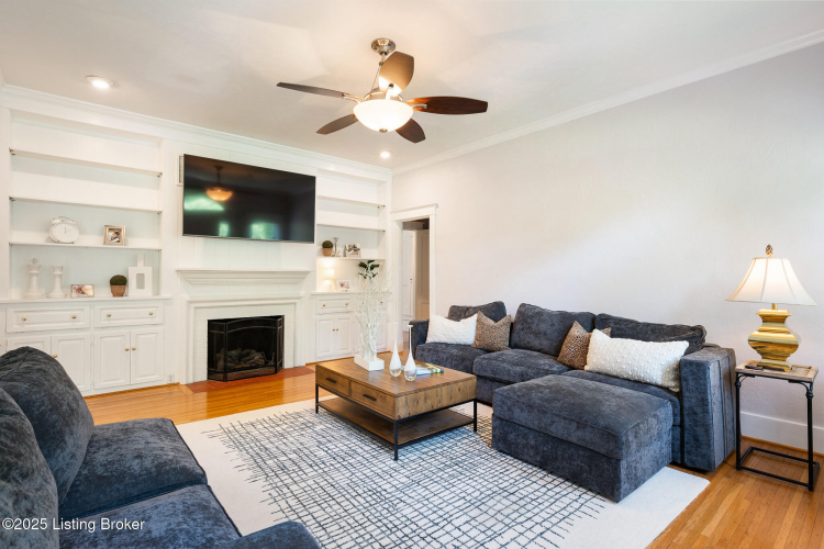Listing Image 11
